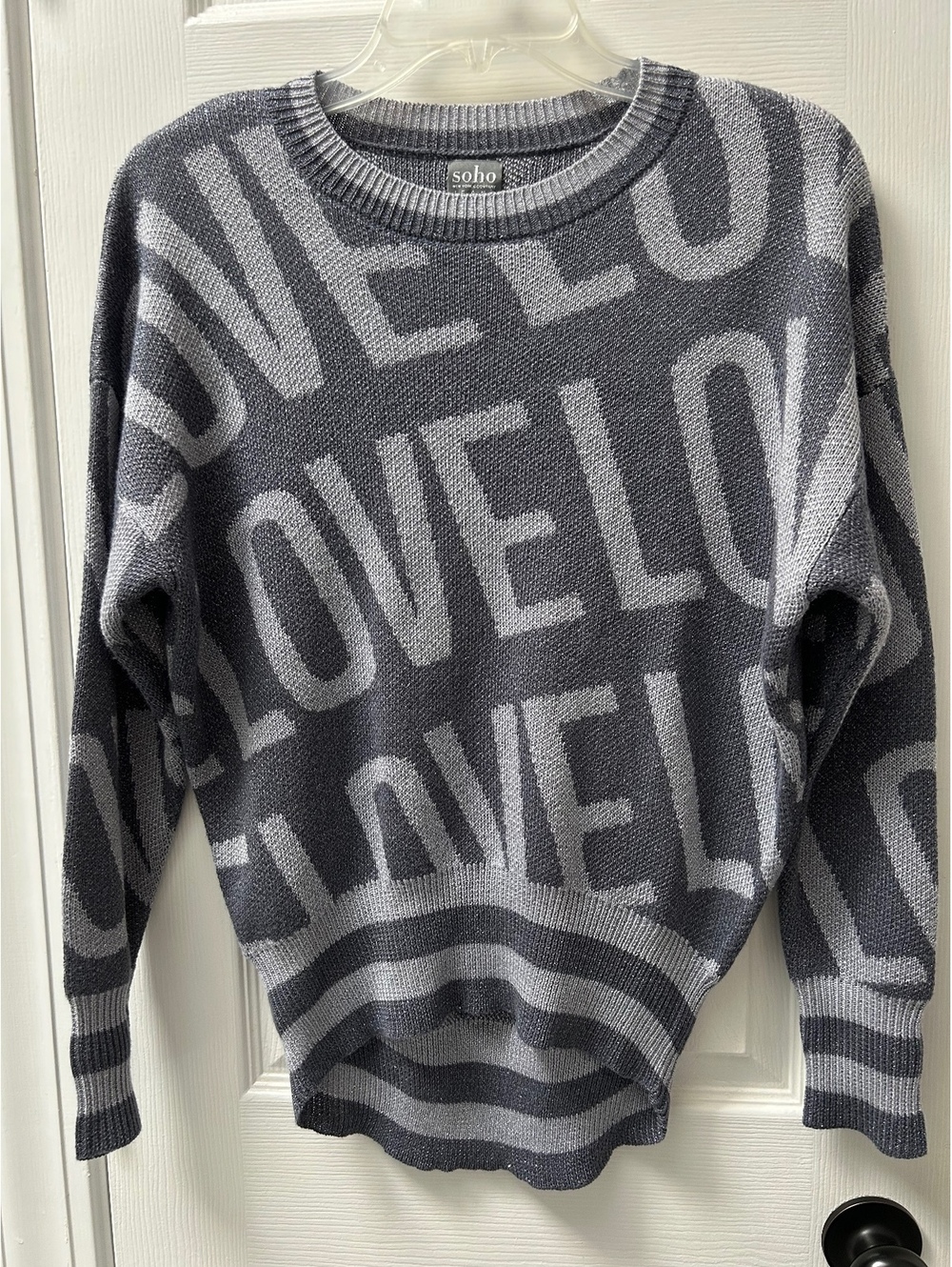 RARE Y2K Streetware Indie sparkle SoHo XS LOVE sweater